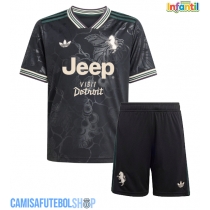 Camisa de time de futebol Juventus Weston McKennie #22 Replicas 3º Equipamento Infantil 2025-26 Manga Curta (+ Calças curtas)